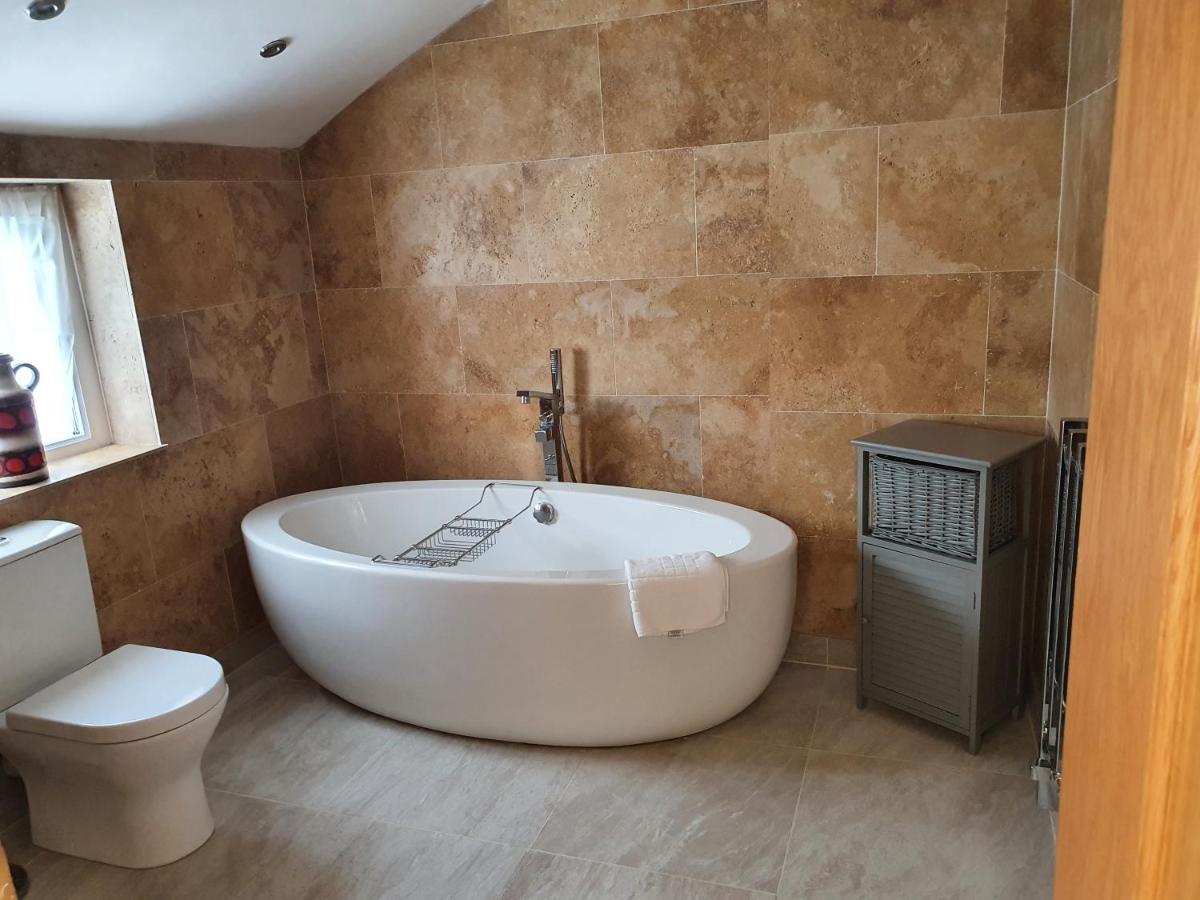 Ty Dre Town House 호텔 카나번 외부 사진