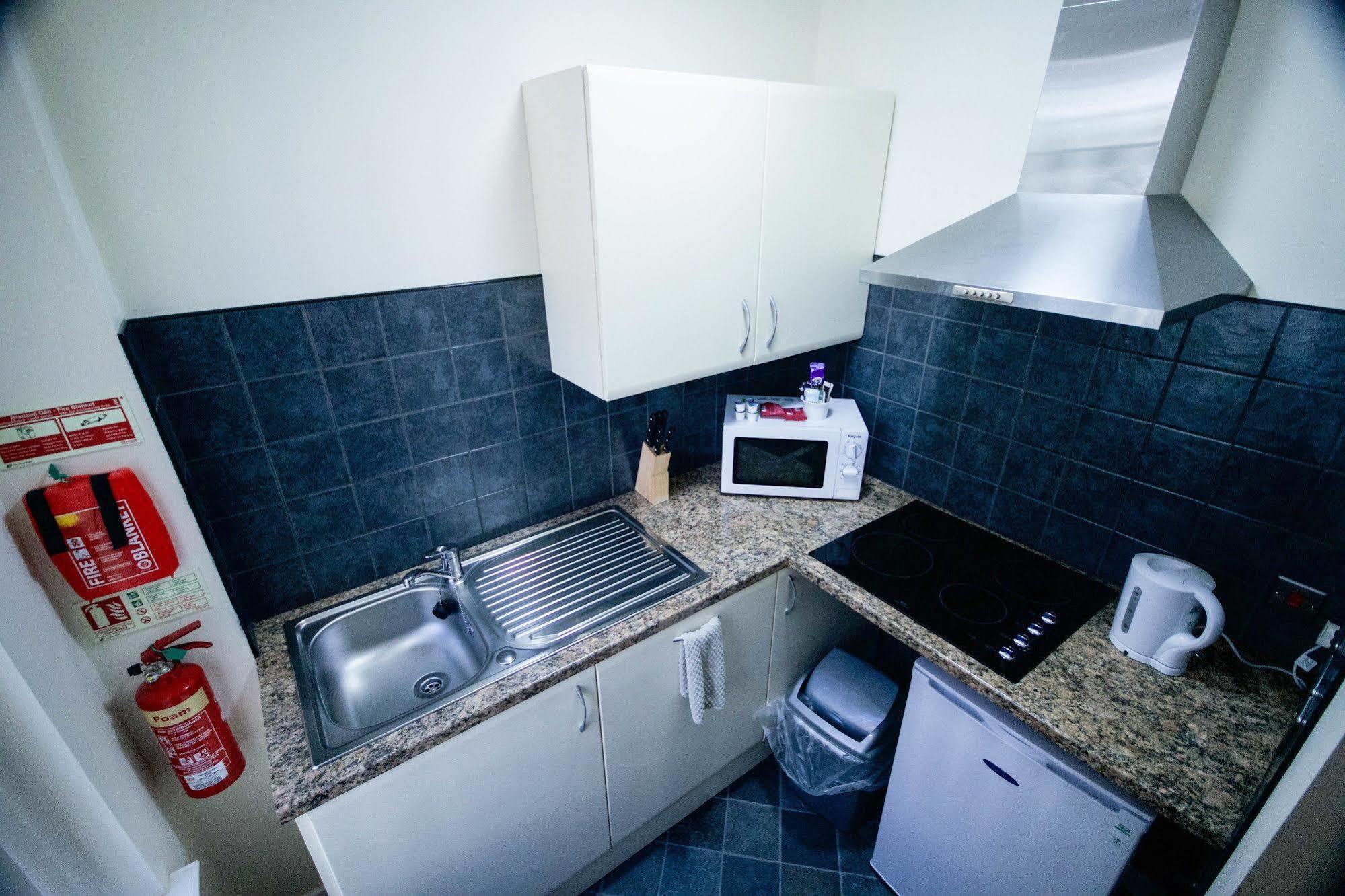 Ty Dre Town House 호텔 카나번 외부 사진